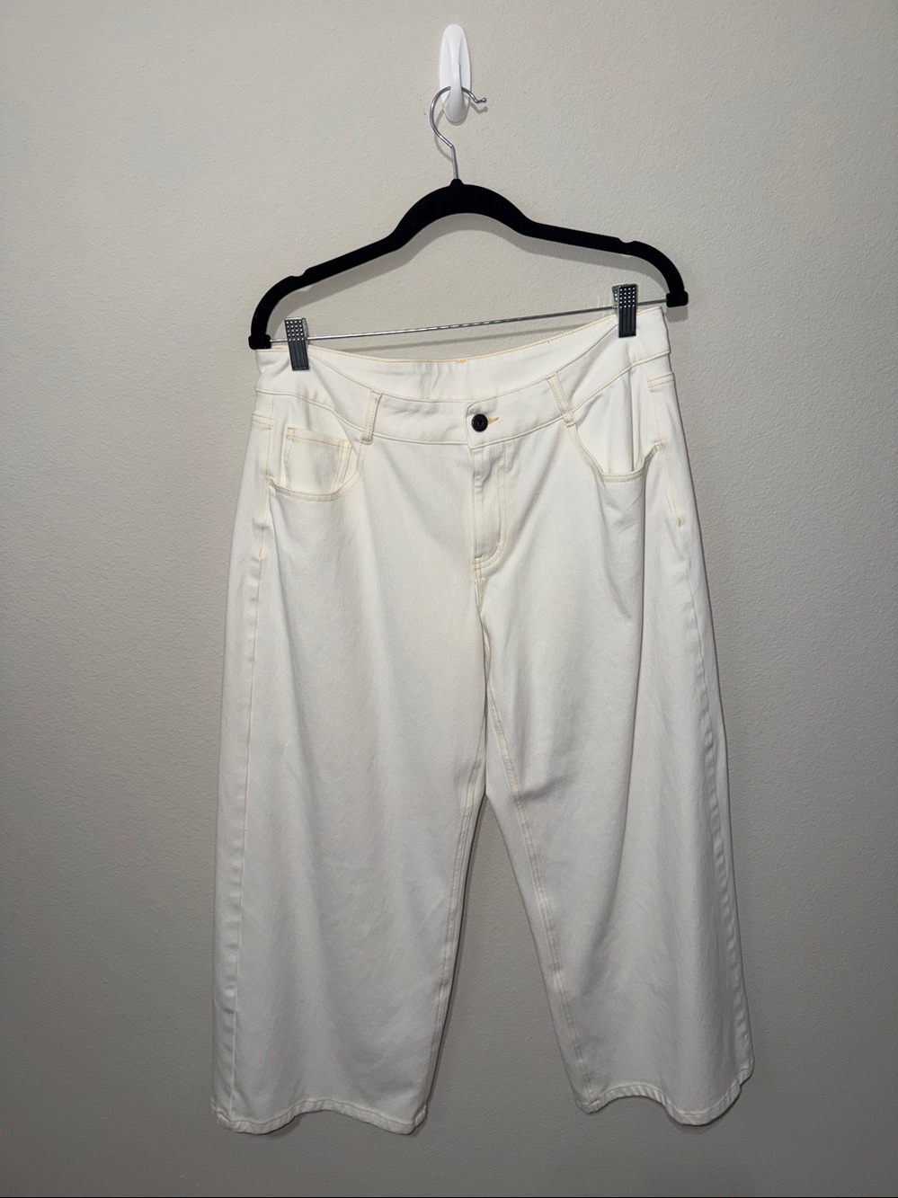Halara low rise Flex denim Women’s cream Wide-Leg Jeans